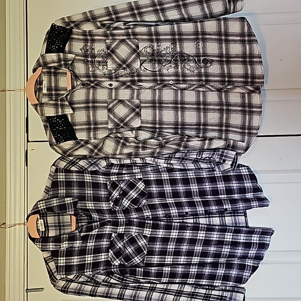 Button down shirts for women x 2